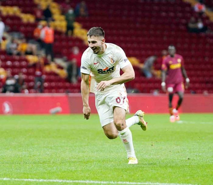 Beşiktaş, Halil Dervişoğlu İle Anlaştı, Kulübüyle Görüşmeler Sürüyor