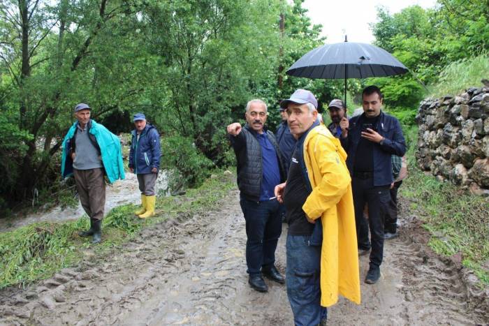 Çorum’da Sel: Dereler Taştı, Tarım Arazileri Sular Altında Kaldı