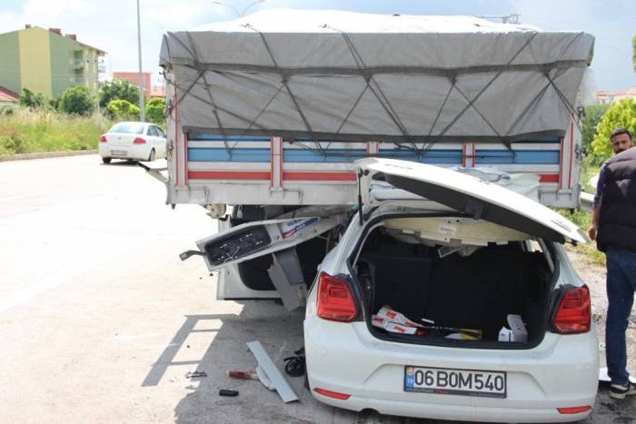 Feci Kaza Anne Ve 8 Yaşındaki Kızını Ayırdı