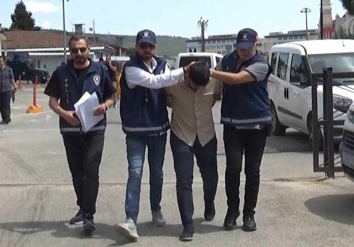 Eski Eşini Ve Kayınpederini Pompalı Tüfekle Öldüren Zanlı Adliyeye Sevk Edildi