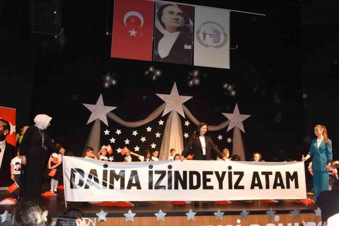 Miniklerin Muhteşem Gösterileri Ayakta Alkışlandı