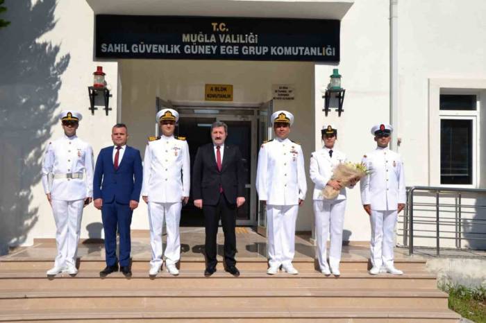 Vali Tavlı’dan Sahil Güvenlik Komutanlığı’na Kutlama Ziyareti