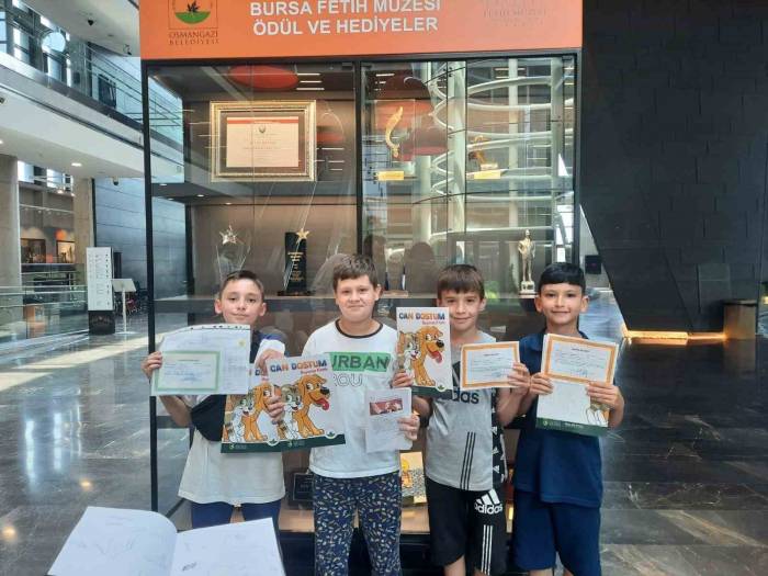 Osmangazi’den Öğrencilere Karne Hediyesi