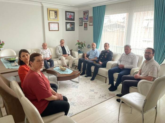 Salihli Kaymakamı Sağlam’dan Şehit Babasına Ziyaret