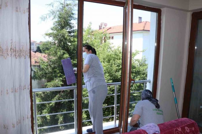 Belediyenin Şefkat Eli İş Başında