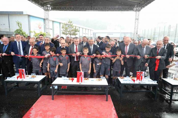 Samsunspor’un Altyapı Tesisleri Bakan Bak’ın Katılımı İle Açıldı