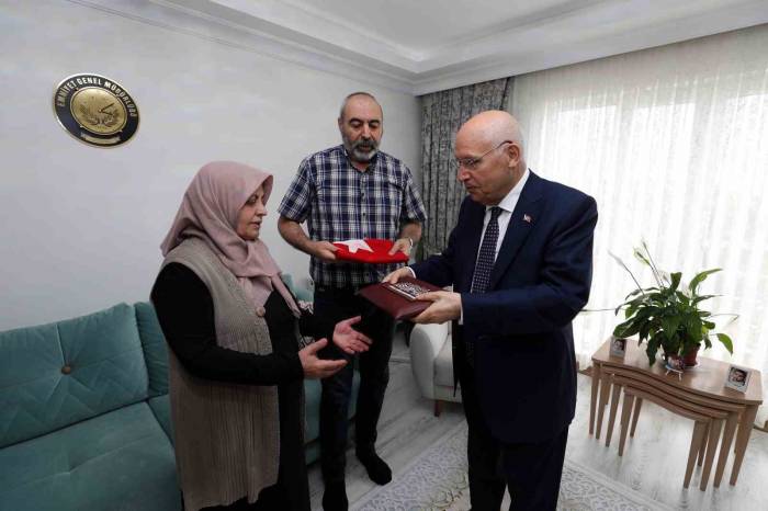 Başkan Yaşar’dan Babalar Günü’nde Anlamlı Ziyaret