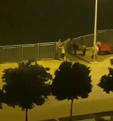 Hırsızlar Şehrin Göbeğinde Sulama Kanalının Korkuluklarını Böyle Çaldılar