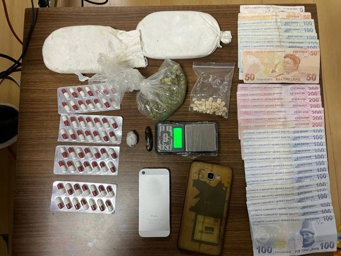 Lavaş Ekmeği Arasında Uyuşturucu Ticareti Polise Takıldı