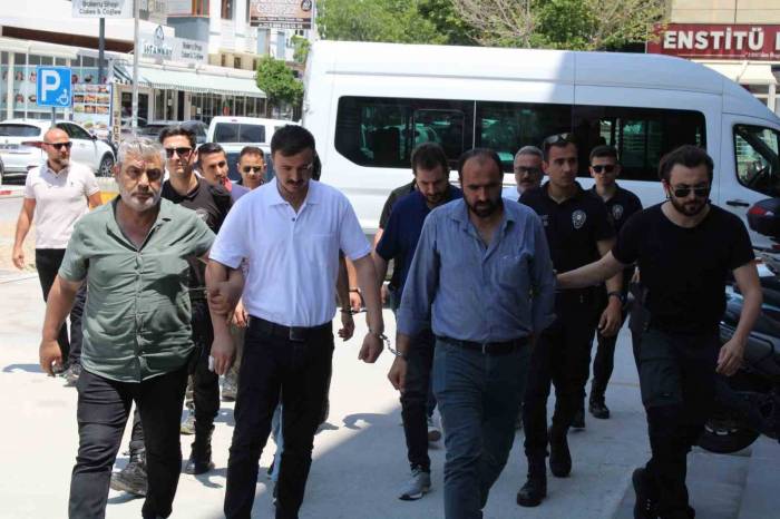 Kuşadası’nda İnşaat İşçileri Arasında Çıkan Kavgayla İlgili 1 Tutuklama