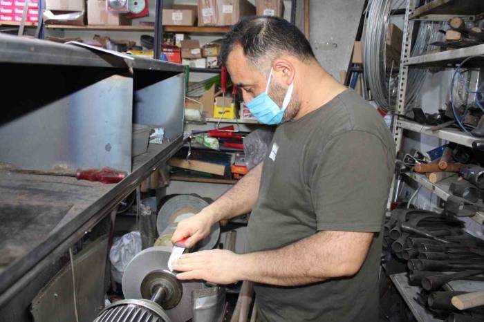 Bıçak Bileme Ustalarının Kurban Bayramı Mesaisi