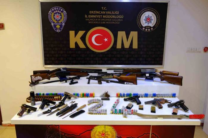 Erzincan’da ‘kukla’ Operasyonunda 11 Şüpheli Yakalandı