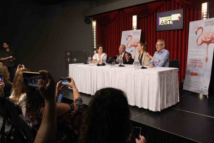 Sinema Sektöründe İzmir’in De Adı Var