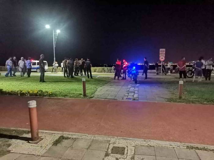 İzmir’de Göğsünden Bıçaklanan Polis Ağır Yaralandı