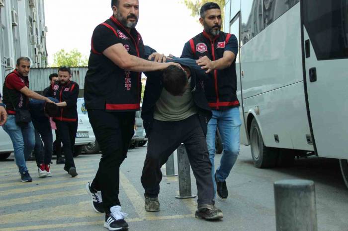 Katliam Evinde Pusuya Yatıp, Kurbanlarını Tek Tek Öldürmüş