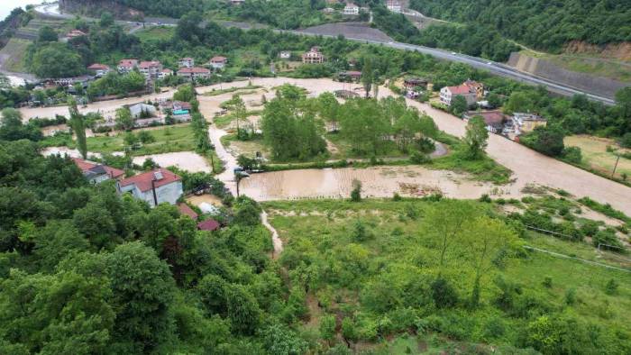 Köprünün Yıkılma Anı Amatör Kamerada