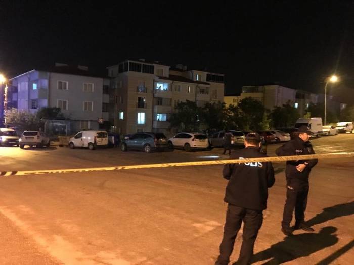 Evinin Önünde Bekledi, Arabana İnerken Kurşun Yağdırdı