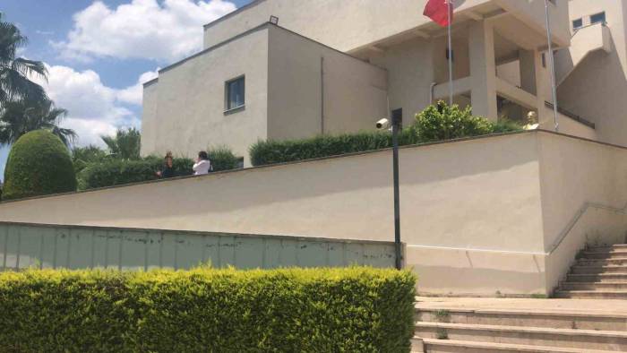 Plajdan Çanta Çalan Hırsızlar Adli Kontrol Şartı İle Serbest Bırakıldı