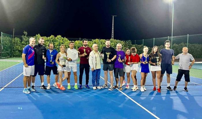 Bahar Tenis Turnuvası’nda Şampiyonlar Belli Oldu