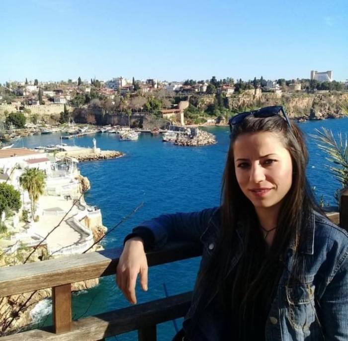 Eşi Tarafından Katledilen 3 Çocuk Annesi Son Yolculuğuna Uğurlandı