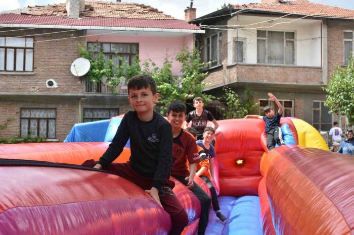 Tosya’da Mahalleler Şenlikle Buluşuyor