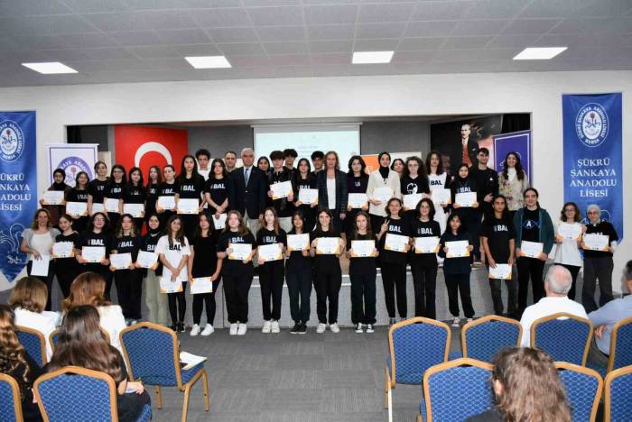 Bursa’da Örnek Projede Sertifika Heyecanı