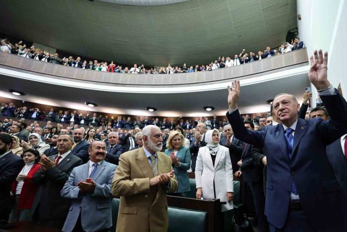 Cumhurbaşkanı Erdoğan’dan Muhalefete: “eğer Dürüstseniz, Samimiyseniz Yeni Yasama Döneminde Başörtüsü Meselesini Anayasayla Teminat Altına Alalım”