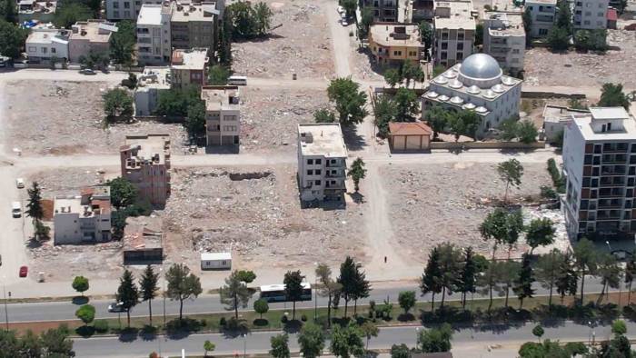 ‘yıkık Kent’ Adıyaman’da Binaların Yerleri Boş Kaldı