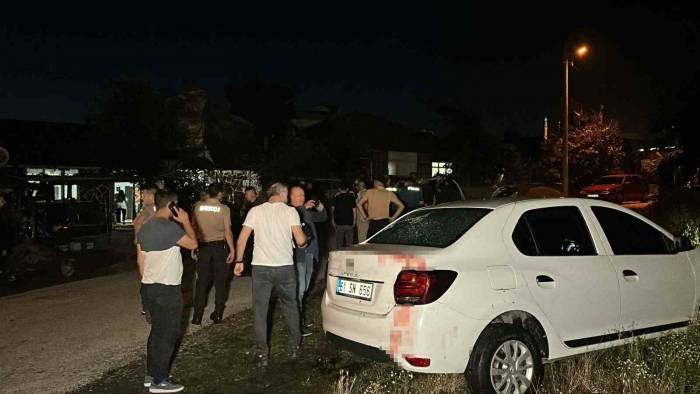 Düzce’de İki Aile Arasında Taşlı, Sopalı Ve Bıçaklı Kavga: 6 Yaralı