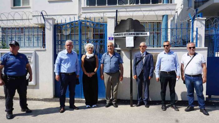 Çamerya Katliamı Unutulmadı: Yunanistan Konsolosluğu Önüne Siyah Çelenk Bırakıldı