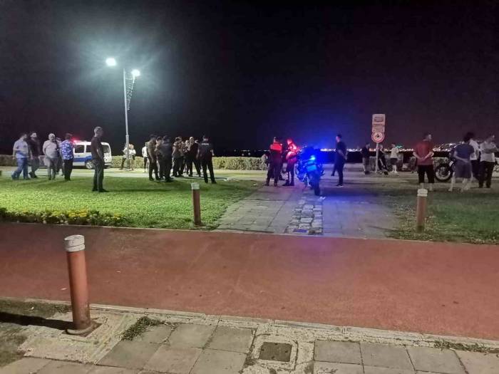 İzmir’de Polisin Bıçaklanmasına İlişkin 3 Tutuklama