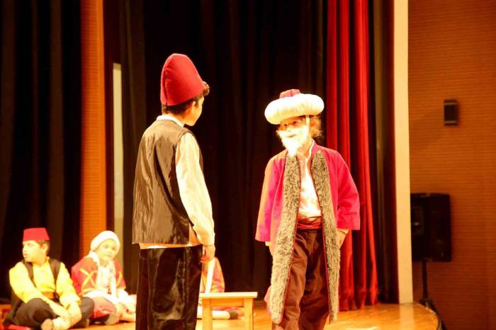 Sgm’de Orta Oyunu Ve Nasreddin Hoca Gösterileri Büyük Alkış Topladı