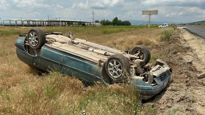 Afyonkarahisar’da Trafik Kazası, 3 Kişi Yaralandı