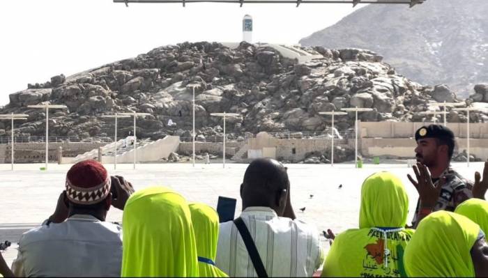 (tekrar - Fotoğraf Düzenlemesi) Arafat Hazırlıkları Tamamlanıyor