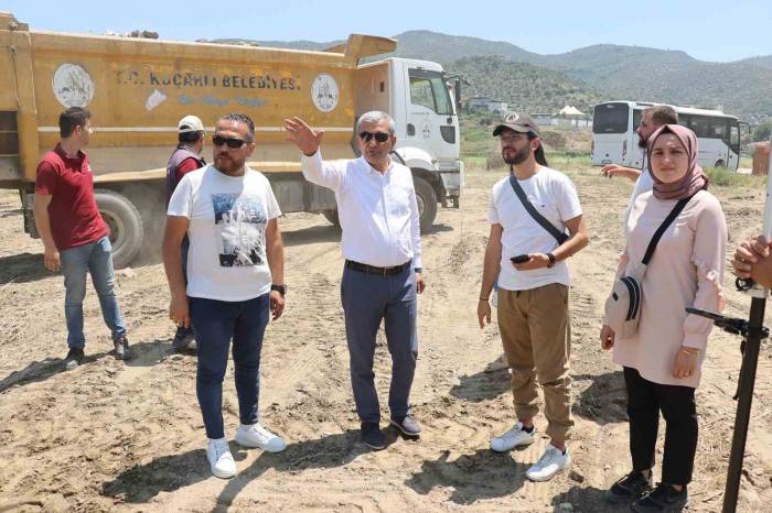 Koçarlı’da Hayırseverlerin Bağışladığı Arsada Cami Yapımına Başlandı