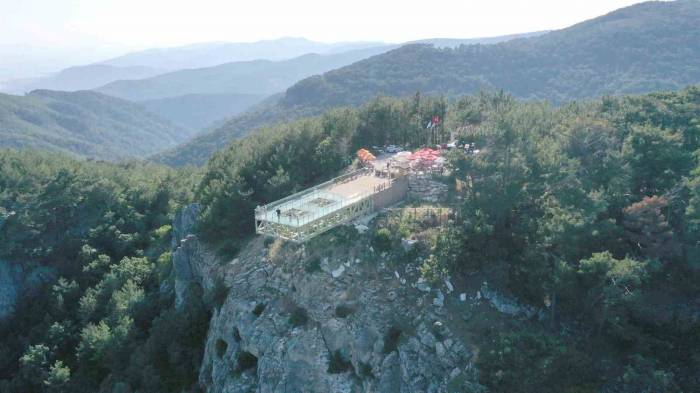Kazdağları’nda Cam Seyir Terası’nın Yolu Tamamlandı
