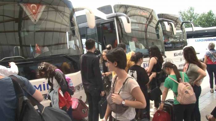 Bursa Otobüs Terminalinde Bayram Yoğunluğu