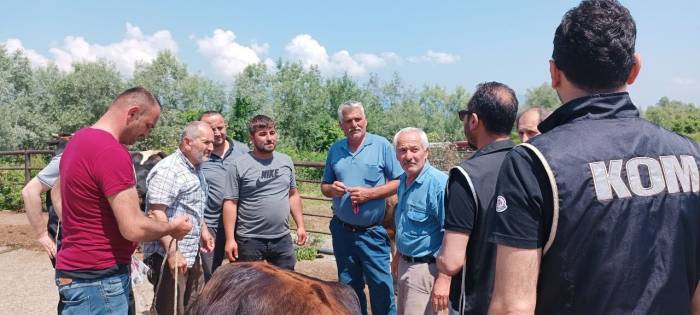 Polisten Kurban Satıcılarına Sahte Para Uyarısı
