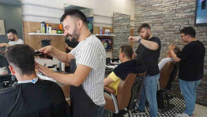 Edirneli Kuaför Ve Berberlerden ’randevu Alın’ Çağrısı