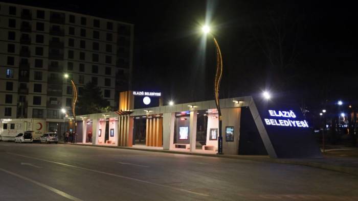 Yolcu Dostu Otobüs Durağı Vatandaşların Takdirini Toplamaya Devam Ediyor