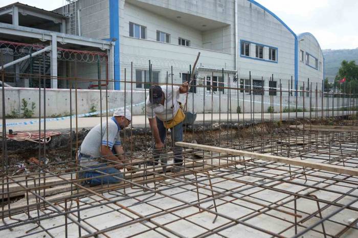 Gemlik’te Kent Bostanı İçin Çalışmalar Başladı