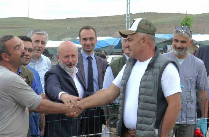 Vatandaşın Kurban Pazarlığı Belediye Başkanından