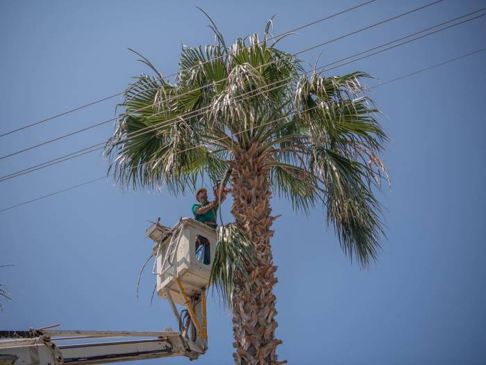 Kuşadası Belediyesi’nden Bayram Temizliği