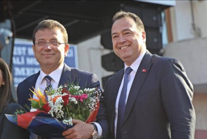 Chp’li Belediye Başkanından ‘değişim’ Çağrısı: ”herkes Oturduğu Koltuğun Sevdasında”