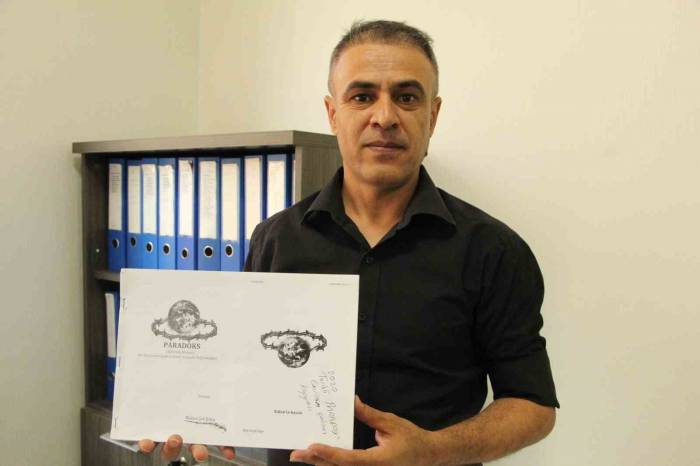 61 Bölümlü ’kırmızı Oda’ Dizisi Batmanlı Yazara Ait Çıktı İddiası