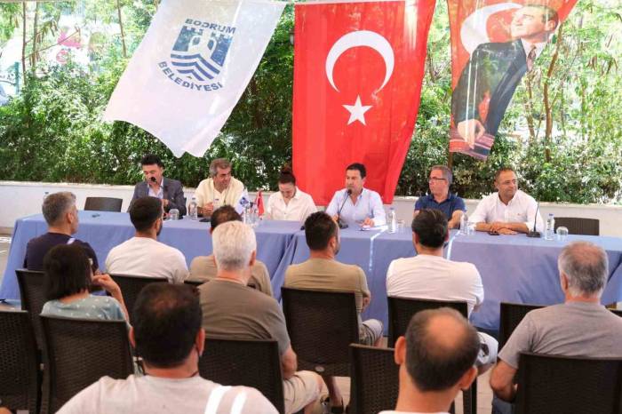 Başkan Aras, Bitez Esnafıyla Bir Araya Geldi