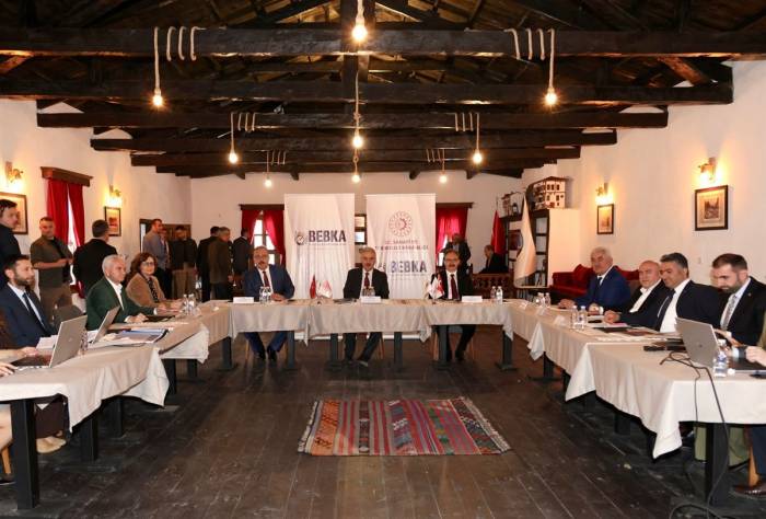 Valiler Osmaneli Tarihi Konaklarına Hayran Kaldı