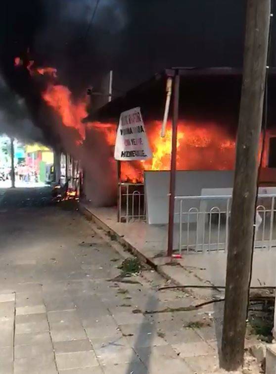 Fethiye’de Oyuncak Dükkanı Küle Döndü