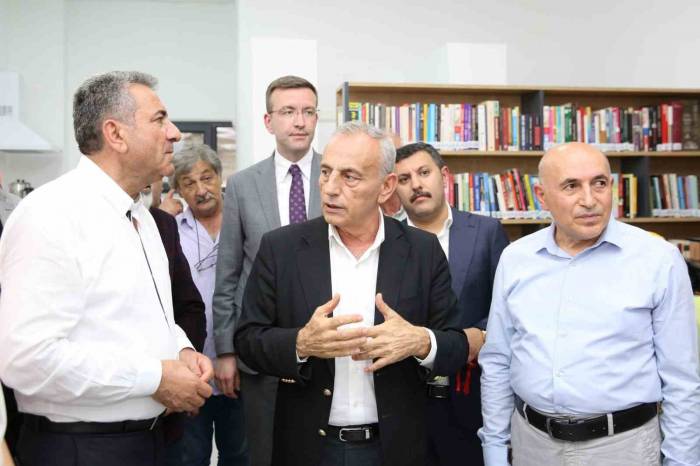 Küçükçekmece’de Kütüphane Sayısı 9’a Yükseldi