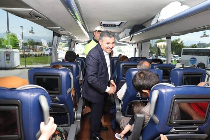 Vatandaşları Memleketlerine Vali Atay Uğurladı